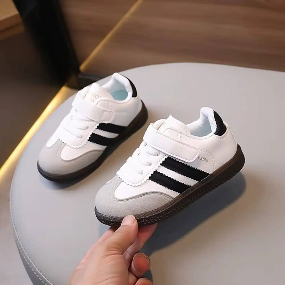 Comfy sports shoes for kids