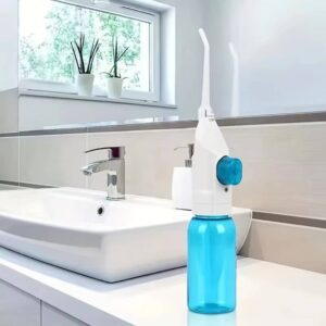 Household High Pressure Oral Irrigator Portable Teeth Clean Water Dental Floss Manual High Pressure Water Toothpick - Image 2