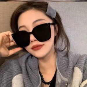 New Fashion Sunglasses Women Brand Designer Retro Rectangle Sun Glasses Female Ins Popular Colorful Vintage Square Eyewear