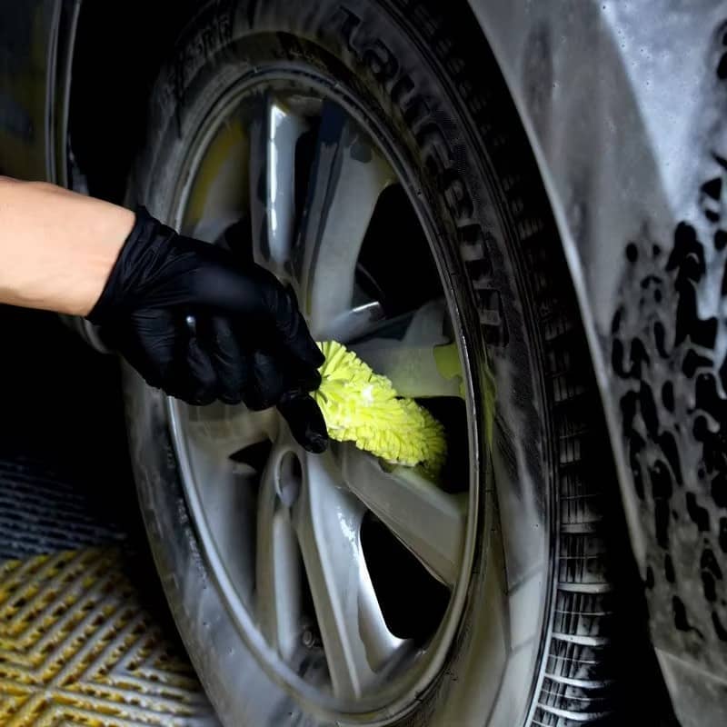 Tire Rim Cleaning Tool