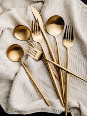 24pcs Stainless Steel Cutlery & Dinnerware Set - Image 3