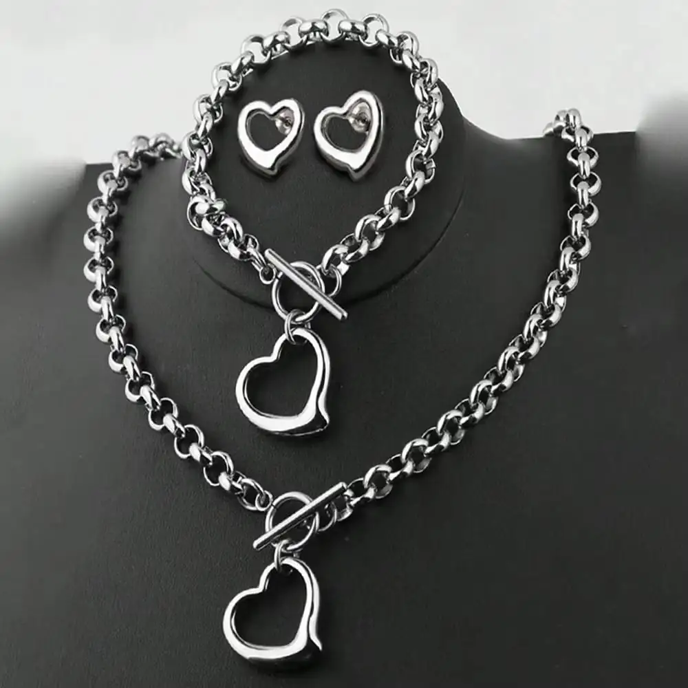 JEWELRY AND ACCESSORIES